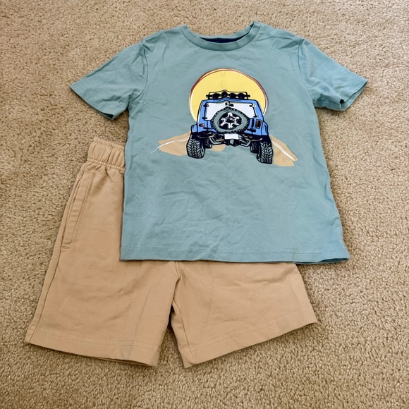 Tommy Bahama Jeep Outfit Set - Picture 2 of 5